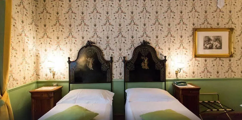 Una Hotels One CTA 4*,